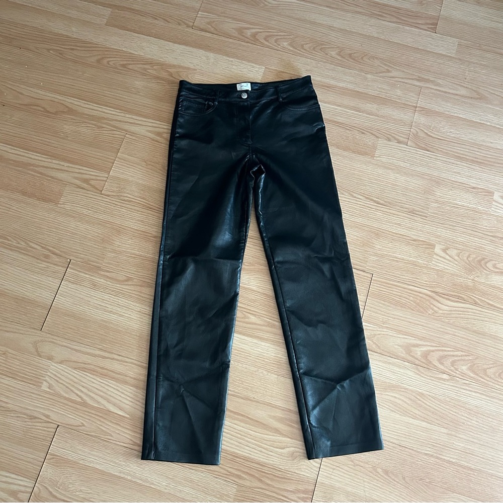 Aritizia Wilfred Black Vegan Leather Straight Leg Pants Women’s 6